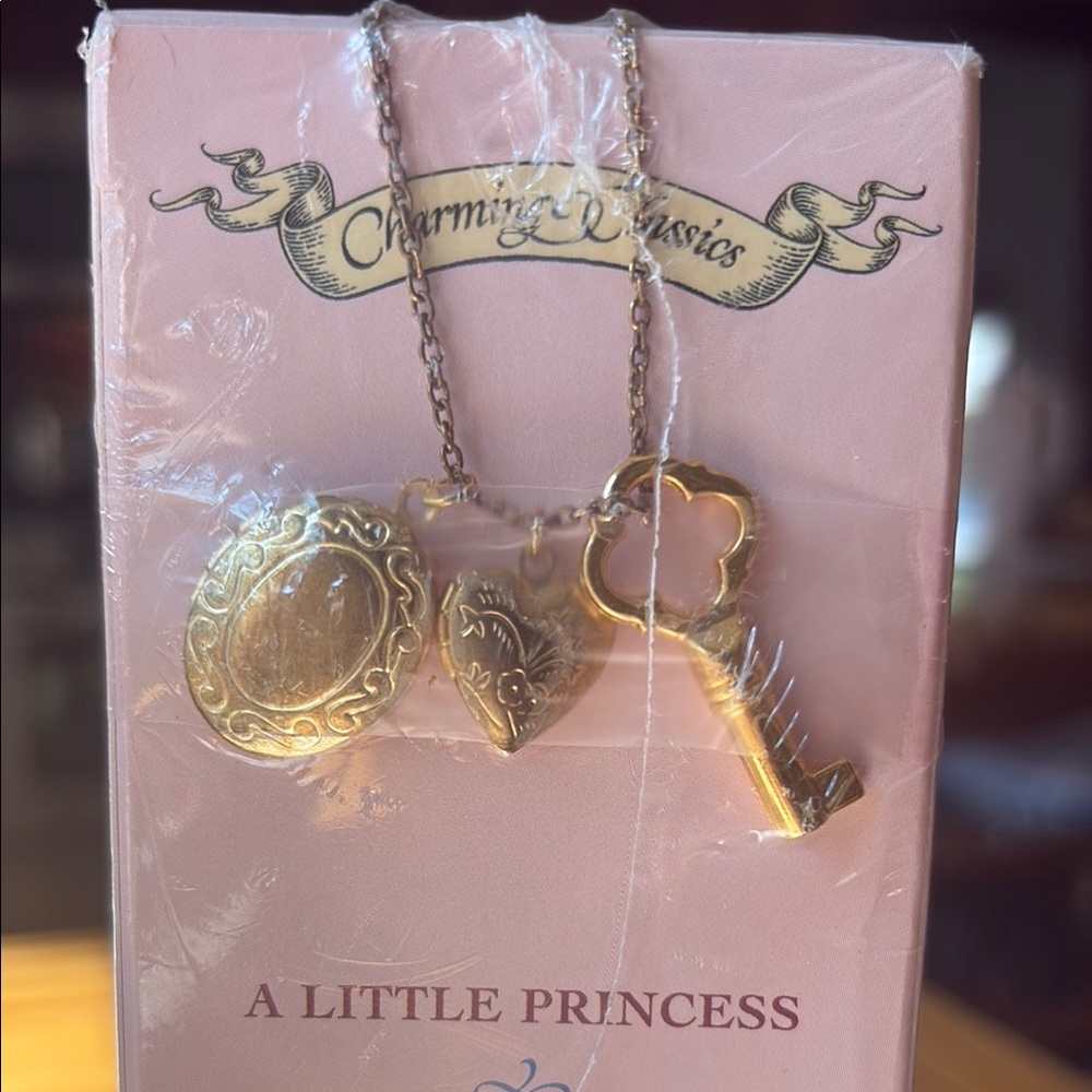 Charming Classics Book Collection with Locket 💖 - Picture 4 of 5